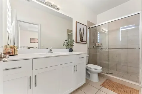 10487 W 34th Court Hialeah FL 33018