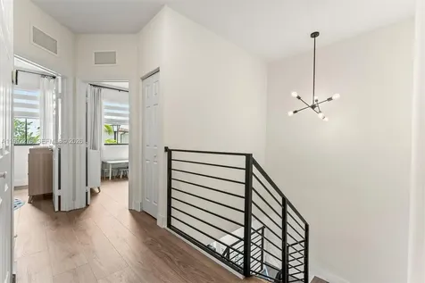 10487 W 34th Court Hialeah FL 33018