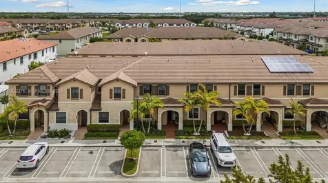 10487 W 34th Court Hialeah FL 33018
