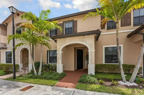 10487 W 34th Court Hialeah FL 33018