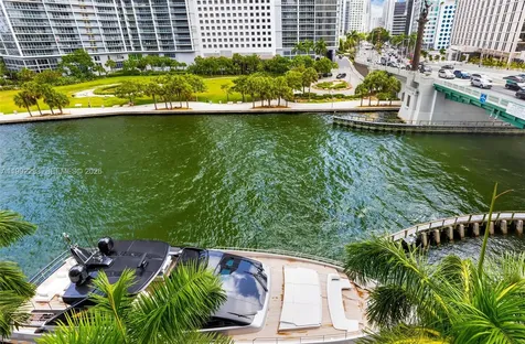 200 Biscayne Boulevard Way Miami FL 33131
