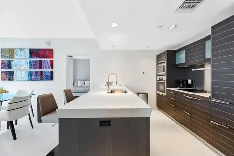 200 Biscayne Boulevard Way Miami FL 33131