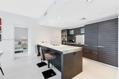 200 Biscayne Boulevard Way Miami FL 33131