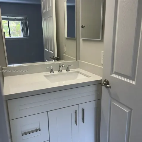 301 Palm Circle E Pembroke Pines FL 33025