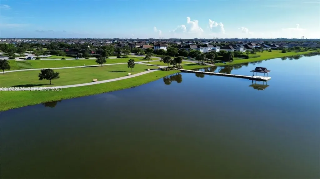19148 N Broad Shore Walk Loxahatchee FL 33470