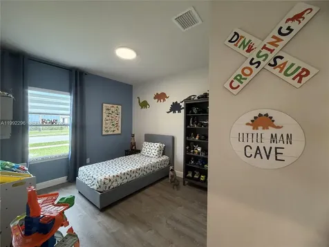 19148 N Broad Shore Walk Loxahatchee FL 33470