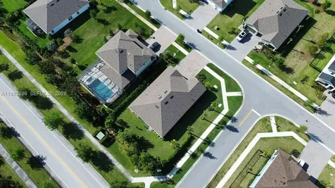 19148 N Broad Shore Walk Loxahatchee FL 33470