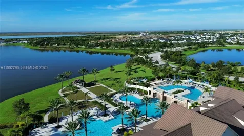 19148 N Broad Shore Walk Loxahatchee FL 33470