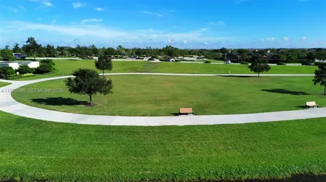 19148 N Broad Shore Walk Loxahatchee FL 33470