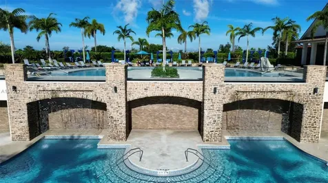 19148 N Broad Shore Walk Loxahatchee FL 33470