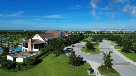 19148 N Broad Shore Walk Loxahatchee FL 33470