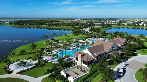 19148 N Broad Shore Walk Loxahatchee FL 33470