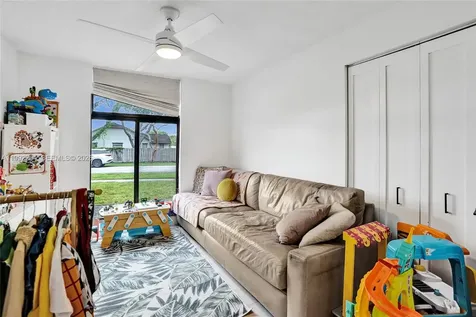 5790 SW 88th Avenue Cooper City FL 33328