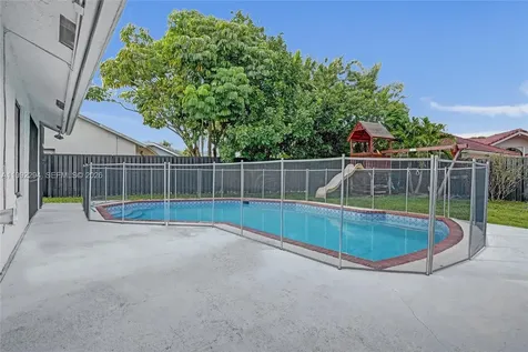 5790 SW 88th Avenue Cooper City FL 33328