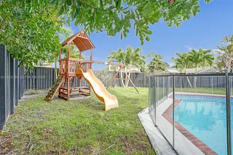 5790 SW 88th Avenue Cooper City FL 33328