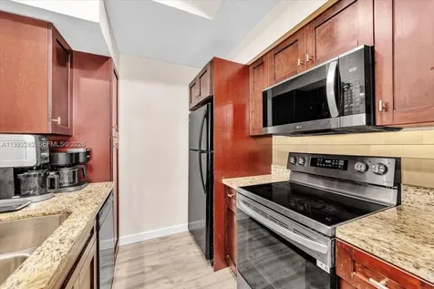 2796 S University Drive Davie FL 33328