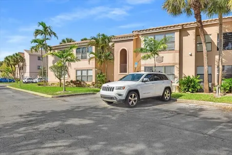 2796 S University Drive Davie FL 33328