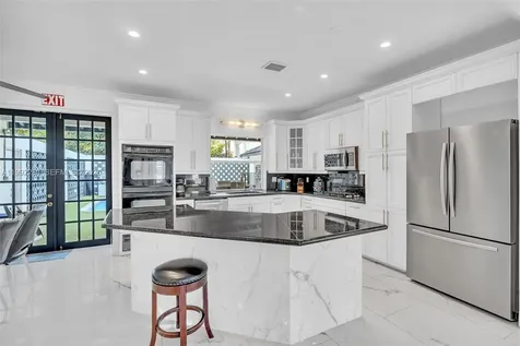 472 Sunset Drive Hallandale Beach FL 33009