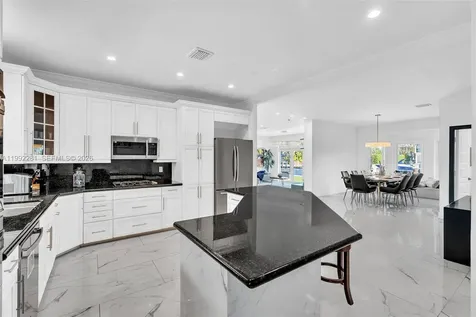 472 Sunset Drive Hallandale Beach FL 33009