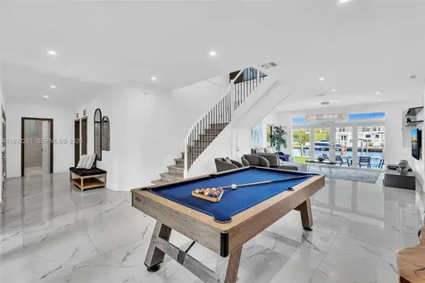 472 Sunset Drive Hallandale Beach FL 33009