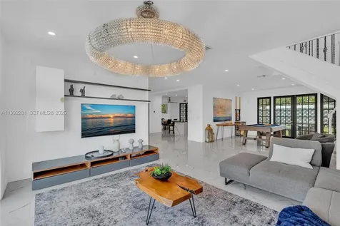 472 Sunset Drive Hallandale Beach FL 33009