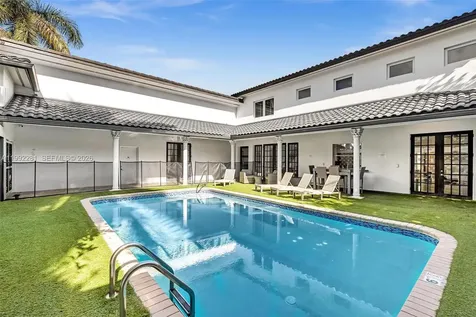 472 Sunset Drive Hallandale Beach FL 33009