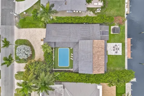 472 Sunset Drive Hallandale Beach FL 33009