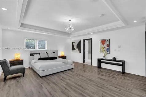 472 Sunset Drive Hallandale Beach FL 33009