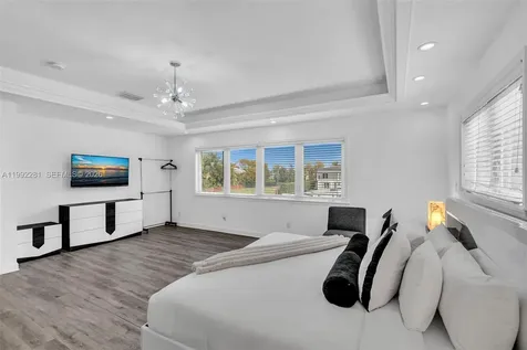 472 Sunset Drive Hallandale Beach FL 33009
