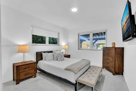 472 Sunset Drive Hallandale Beach FL 33009