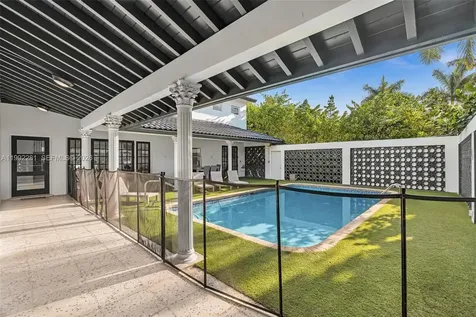 472 Sunset Drive Hallandale Beach FL 33009