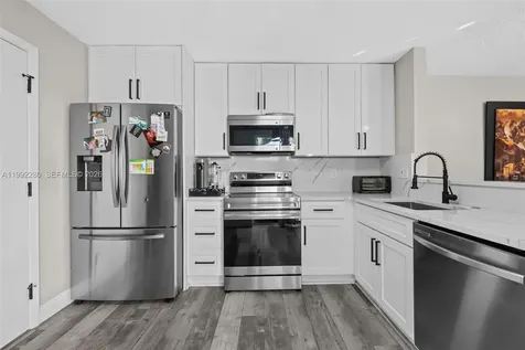 10997 Long Boat Drive Cooper City FL 33026