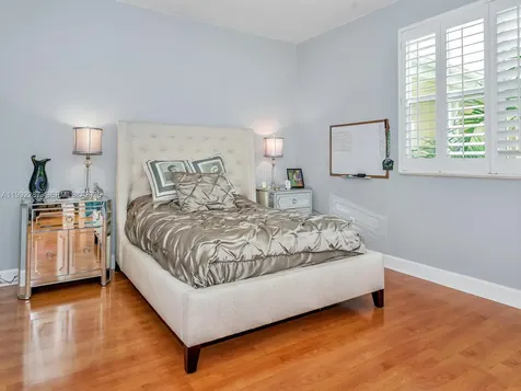 7542 SW 102nd Street Pinecrest FL 33156