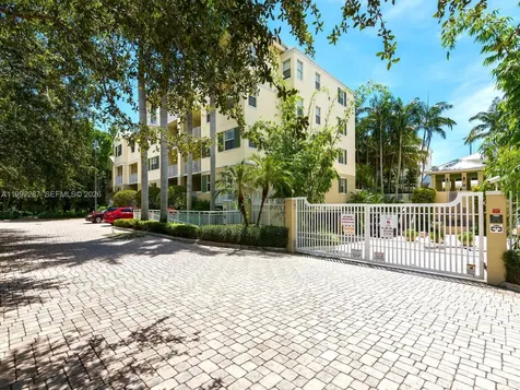 7542 SW 102nd Street Pinecrest FL 33156