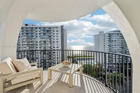 5660 Collins Avenue Miami Beach FL 33140
