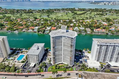 5660 Collins Avenue Miami Beach FL 33140