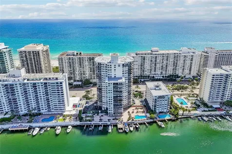 5660 Collins Avenue Miami Beach FL 33140