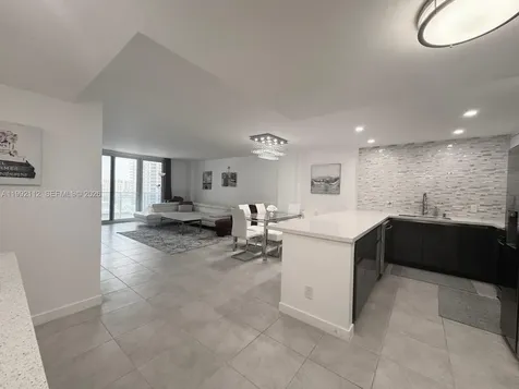 3800 S Ocean Drive Hollywood FL 33019