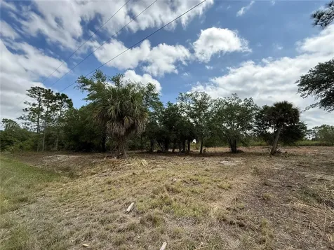 335 & 345 S Kennel Street Clewiston FL 33440
