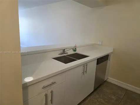 8100 Geneva Court Doral FL 33166