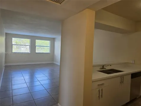 8100 Geneva Court Doral FL 33166