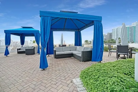 5401 Collins Avenue Miami Beach FL 33140