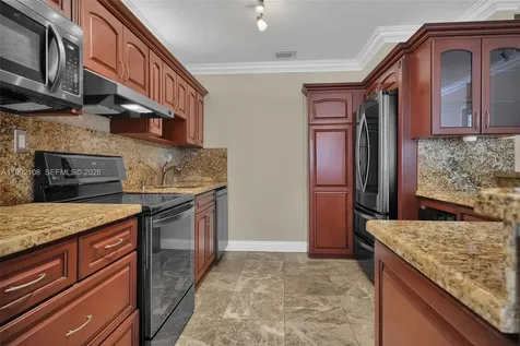 5401 Collins Avenue Miami Beach FL 33140