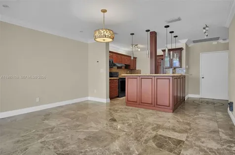 5401 Collins Avenue Miami Beach FL 33140