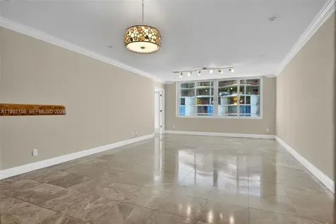 5401 Collins Avenue Miami Beach FL 33140