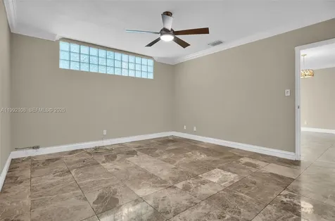 5401 Collins Avenue Miami Beach FL 33140