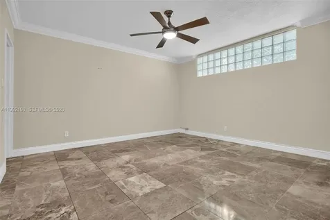 5401 Collins Avenue Miami Beach FL 33140