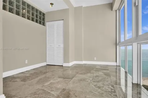 5401 Collins Avenue Miami Beach FL 33140