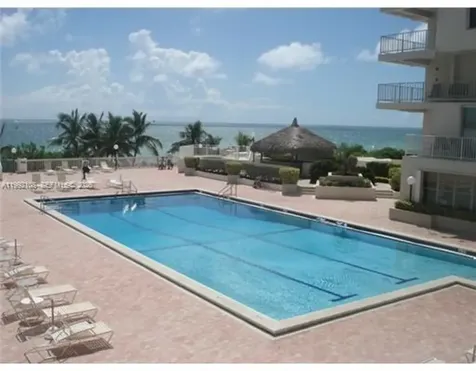 5401 Collins Avenue Miami Beach FL 33140