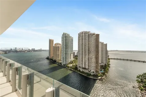 300 Biscayne Boulevard Way Miami FL 33131